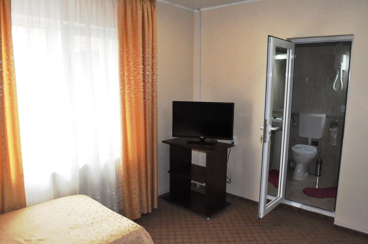 Hotel Andrei Cimpia Turzii Ngoại thất bức ảnh
