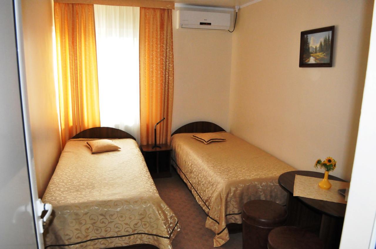 Hotel Andrei Cimpia Turzii Ngoại thất bức ảnh