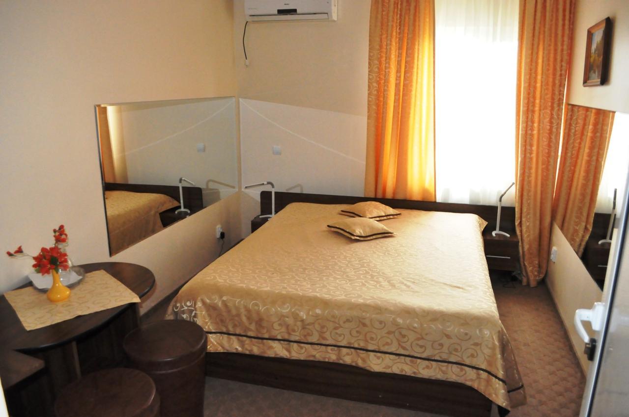 Hotel Andrei Cimpia Turzii Ngoại thất bức ảnh