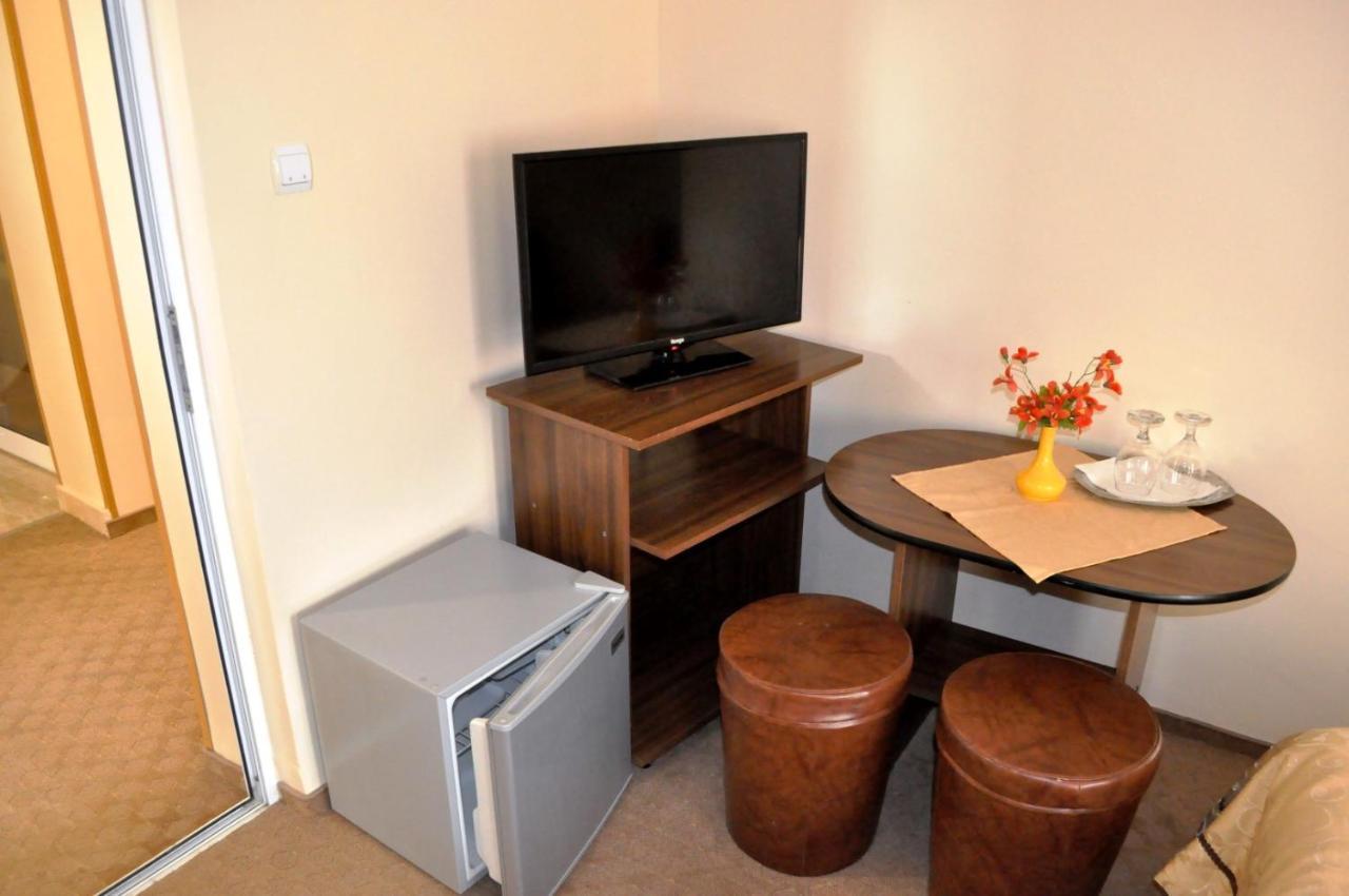 Hotel Andrei Cimpia Turzii Ngoại thất bức ảnh