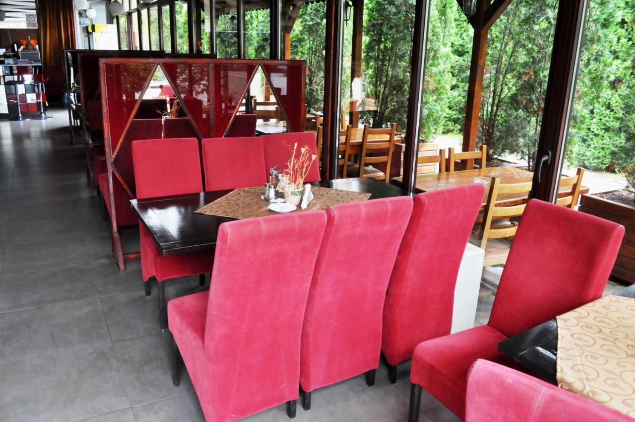 Hotel Andrei Cimpia Turzii Ngoại thất bức ảnh
